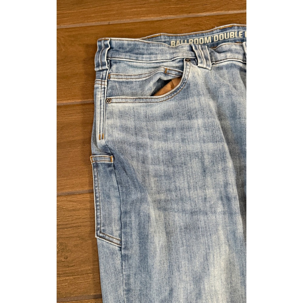 Duluth Trading Co Ballroom Double Flex Jeans Light Wash Relaxed Fit 38x32 Mens - Picture 7 of 11